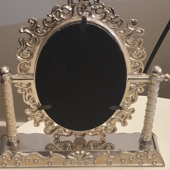 Decorative mini vanity mirror - Picture 2 of 4